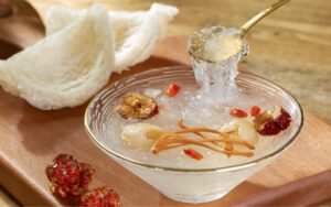 Cách chưng yến cho người bệnh cần đơn giản, càng ít gia vị càng tốt