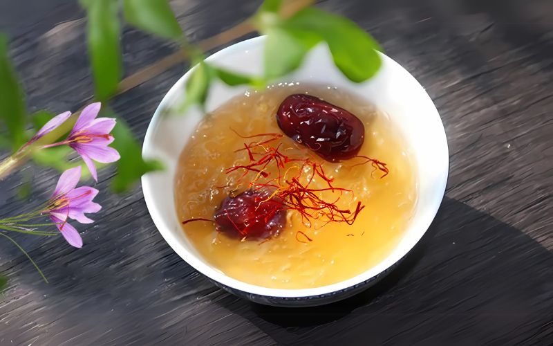 Nhụy hoa nghệ tây giúp mẹ bầu an thai, dưỡng sức cho thai kỳ nhẹ nhàng hơn